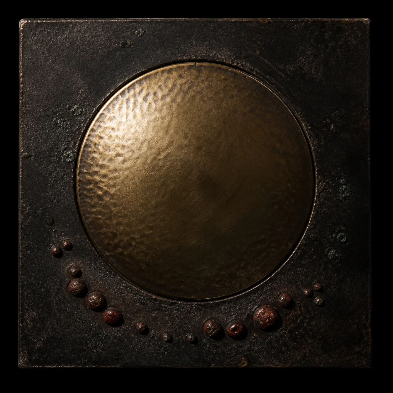 Old-bronze reflector