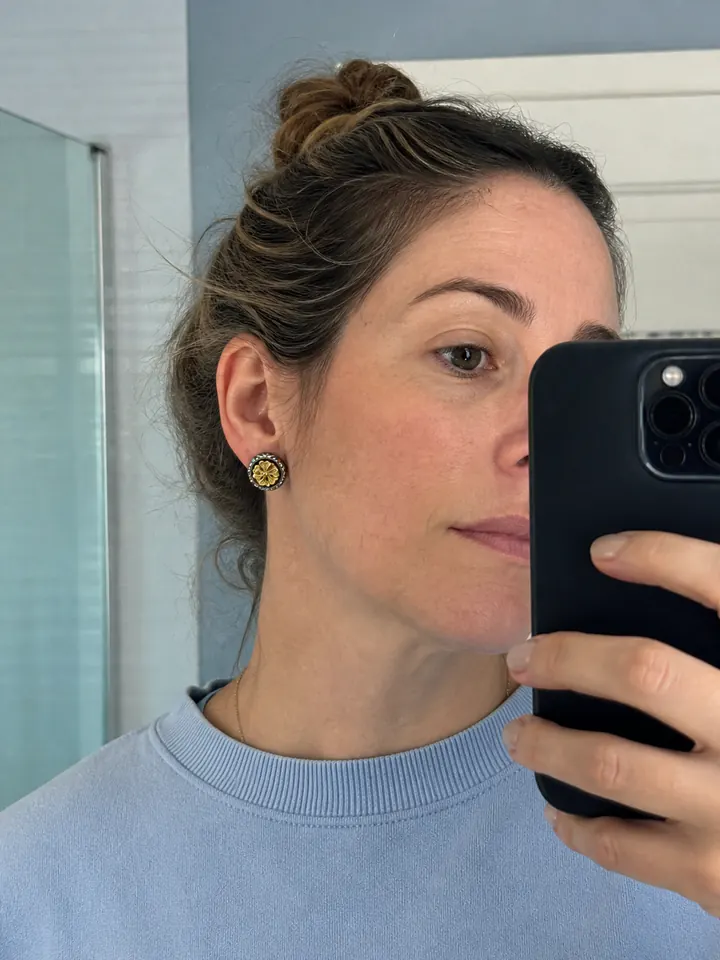 SEVAIN community wearing Gesang Flower Studs